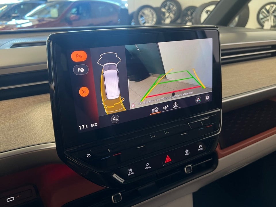 VW ID.Buzz 77 Pro SWB 5d