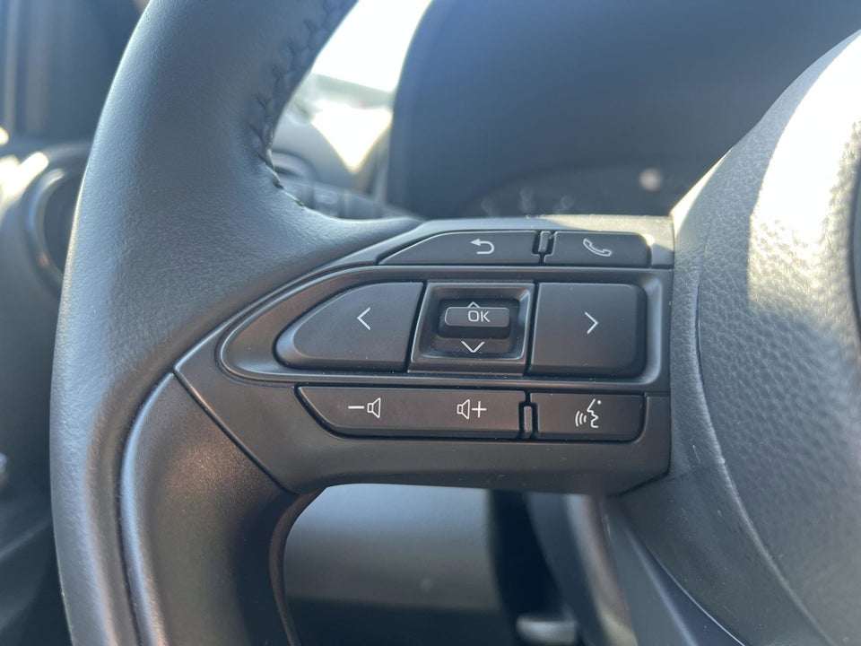 Toyota Yaris 1,5 Active Tech+ 5d