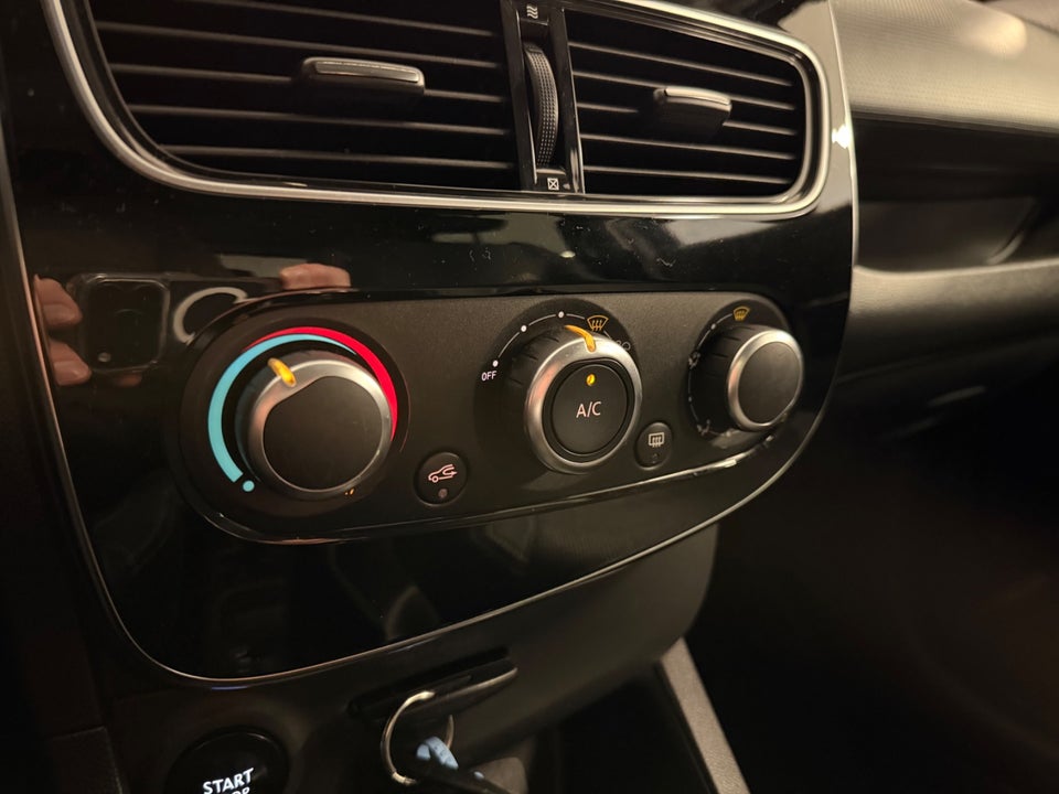 Renault Clio IV 0,9 TCe 90 Expression 5d