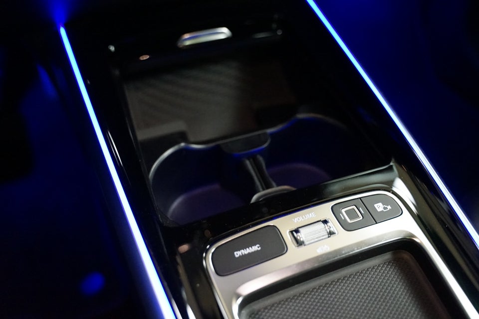 Mercedes EQB300 Progressive Advance Plus 4Matic 5d