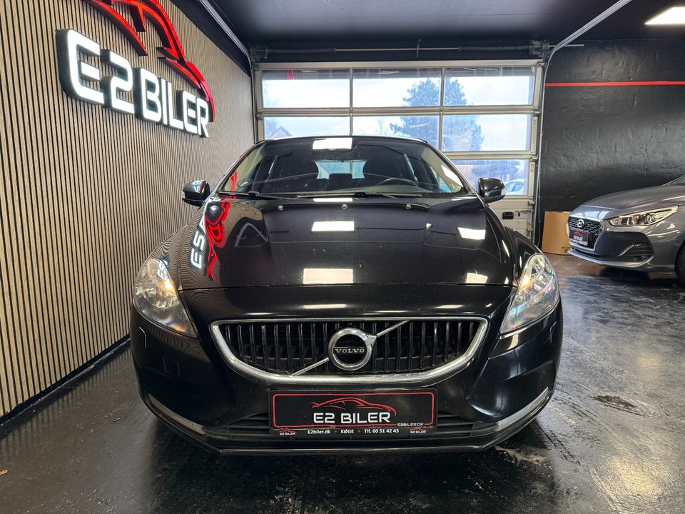 Volvo V40 2,0 D2 120 Kinetic 5d