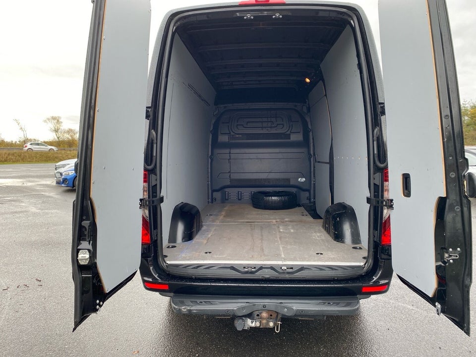 Mercedes Sprinter 319 2,0 CDi A2 Chassis SELECT aut. RWD 2d