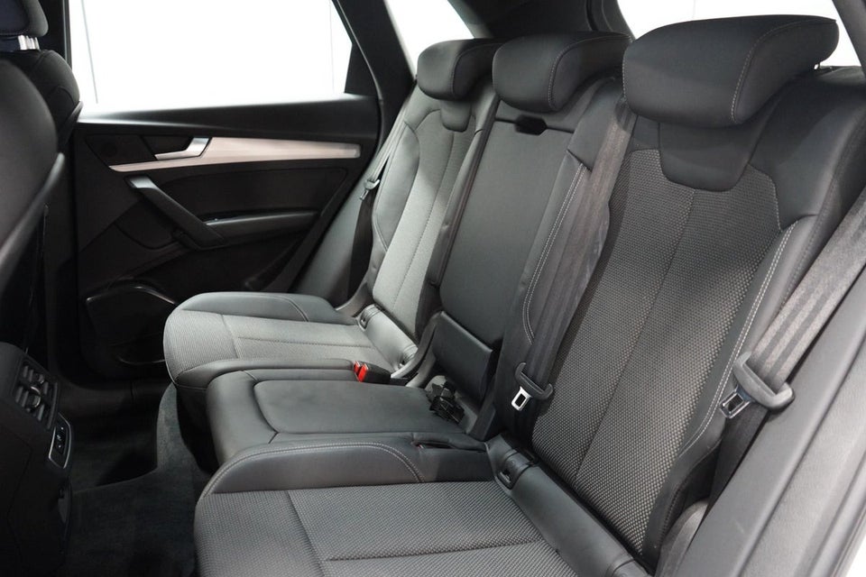 Audi Q5 50 TFSi e S-line quattro S-tr. 5d