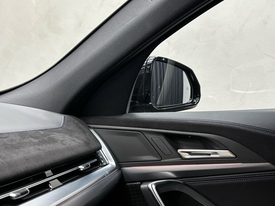 BMW iX2 eDrive20 M-Sport 5d