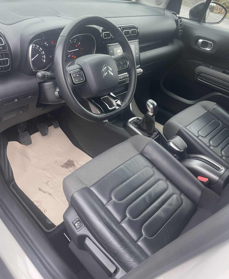 Citroën C3 Aircross 1,2 PureTech 110 Shine Exclusive 5d