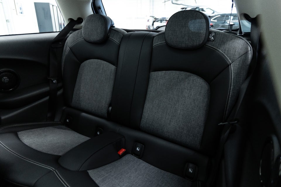 MINI Cooper SE Edition Premium Plus 3d