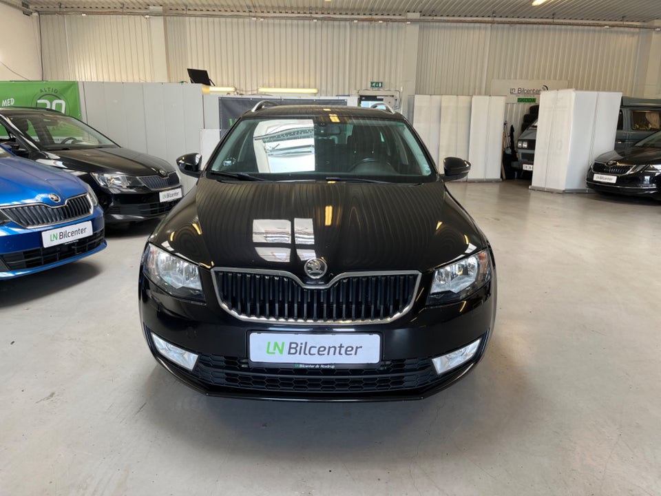 Skoda Octavia 1,4 TSi 140 Elegance Combi 5d