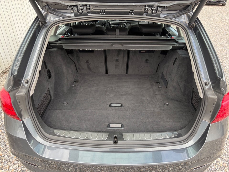 BMW 320d 2,0 Touring aut. 5d