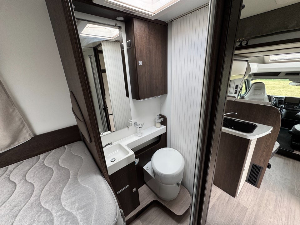 Ford Benimar 2,0 Tessoro 463 aut. 3d