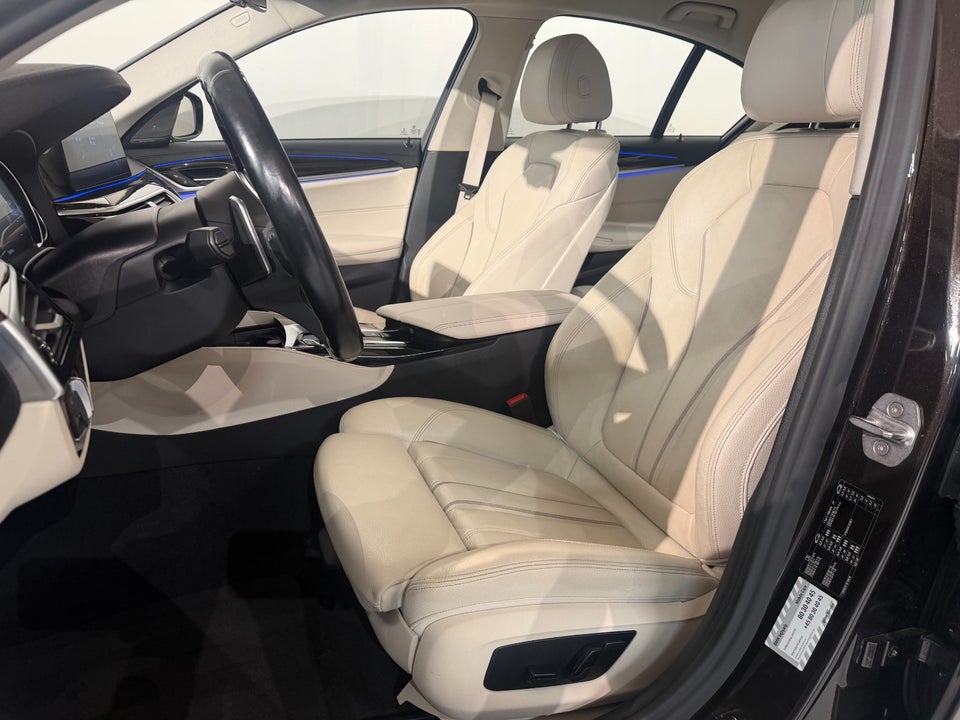 BMW 530d 3,0 Luxury Line aut. 4d