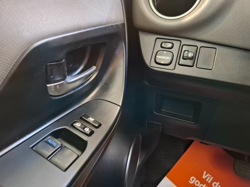 Toyota Yaris 1,5 Hybrid H1 e-CVT 5d