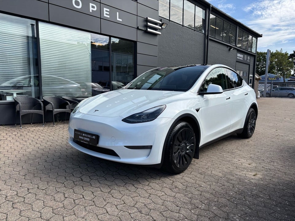 Tesla Model Y Long Range AWD 5d