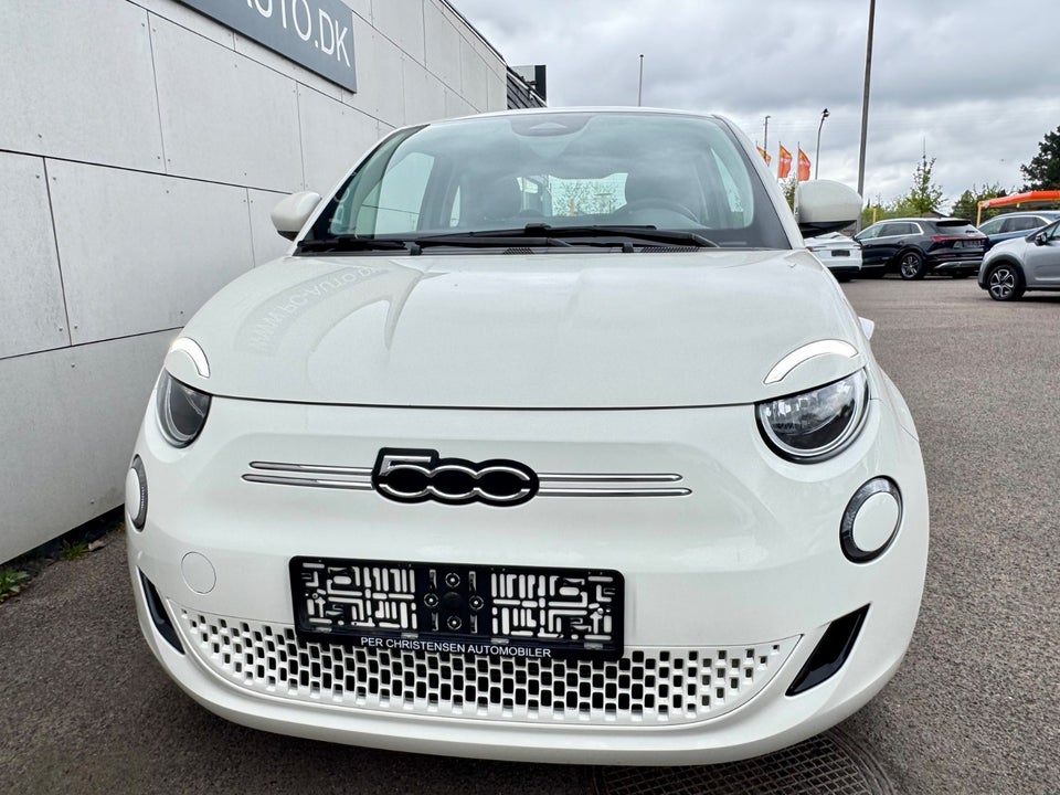 Fiat 500e 42 Icon 3d