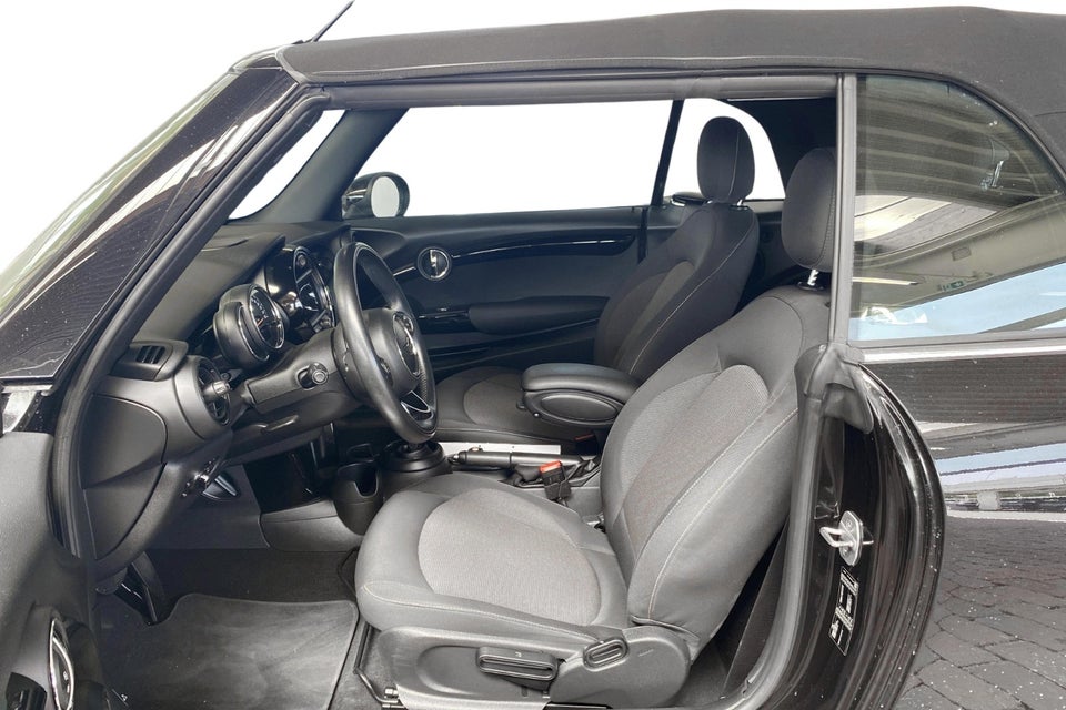 MINI Cooper 1,5 Essential Cabriolet aut. 2d