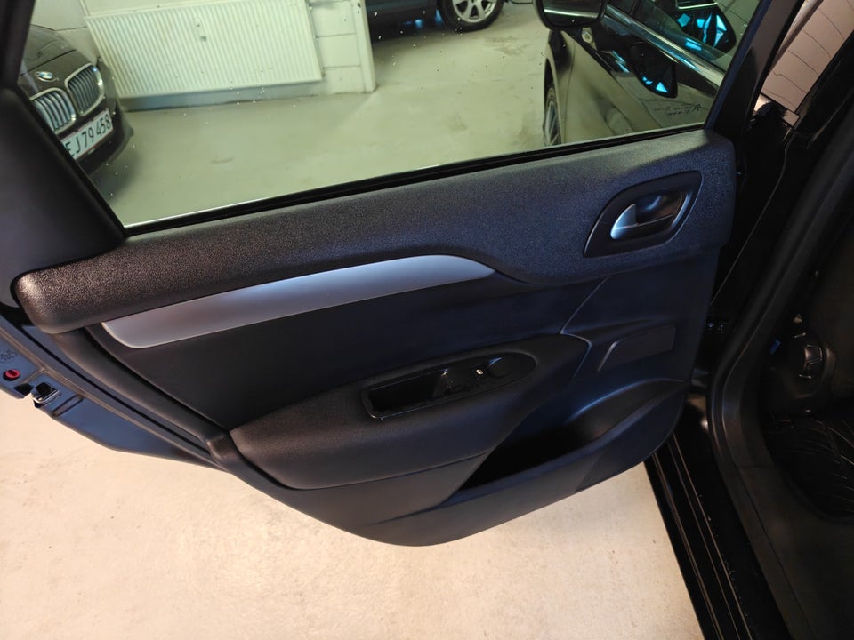 Citroën C4 1,6 HDi 110 Seduction 5d