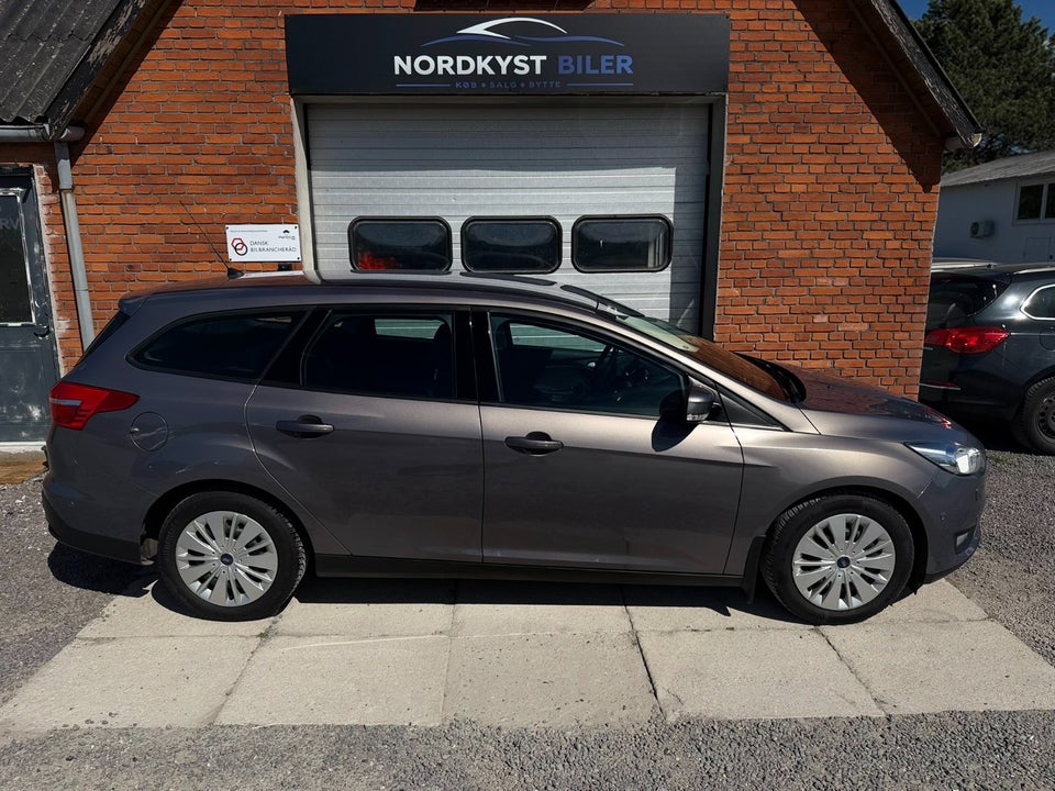 Ford Focus 1,0 SCTi 125 Business stc. 5d