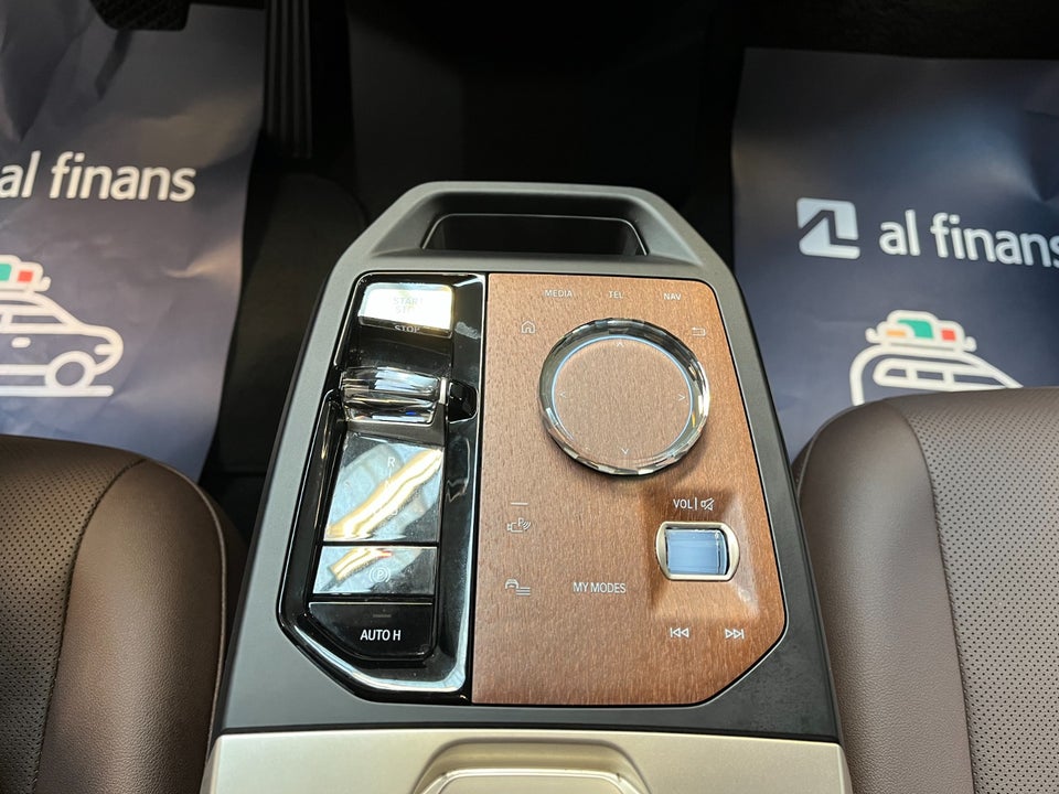 BMW iX xDrive40 5d
