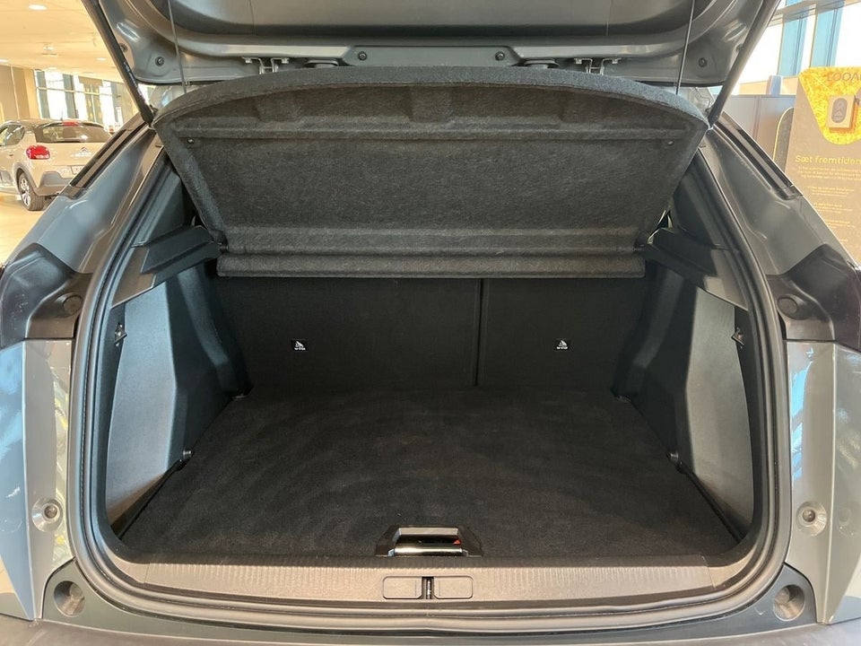 Peugeot e-2008 54 Allure 5d