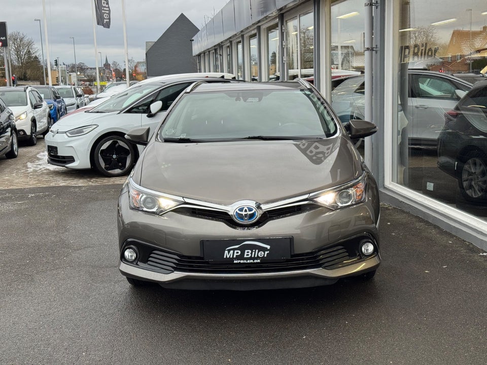 Toyota Auris 1,8 Hybrid H2 Comfort Touring Sports CVT 5d