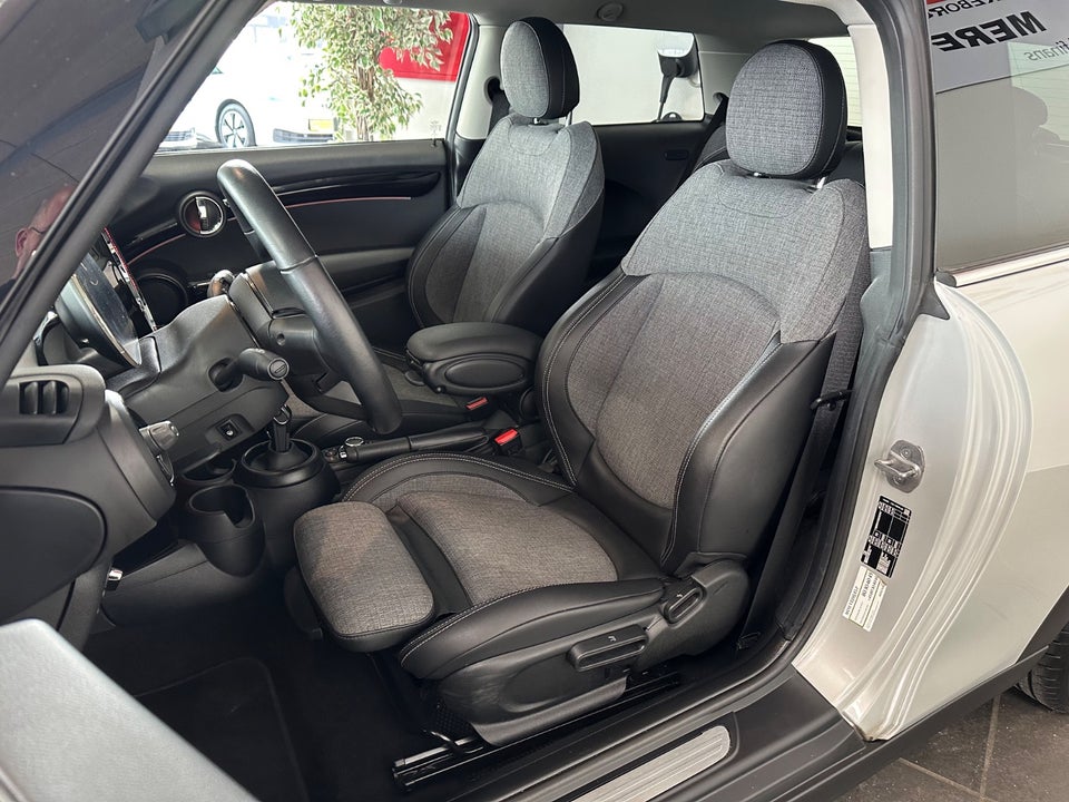 MINI Cooper 1,5 Maximise aut. 3d