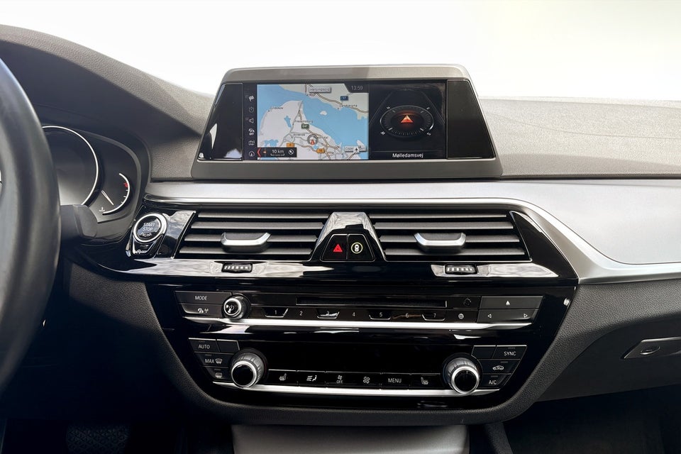 BMW 520i 2,0 Connected aut. 4d