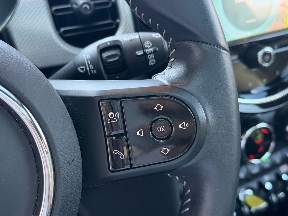 MINI Cooper SE Maximise 3d