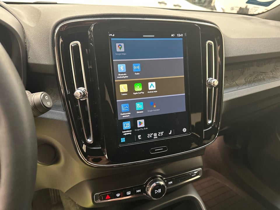 Volvo XC40 ReCharge Extended Range Core 5d