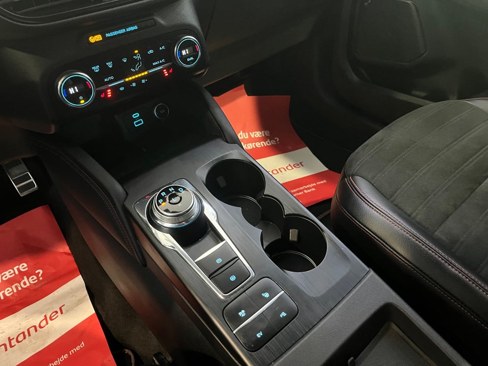 Ford Kuga 2,5 PHEV ST-Line CVT 5d