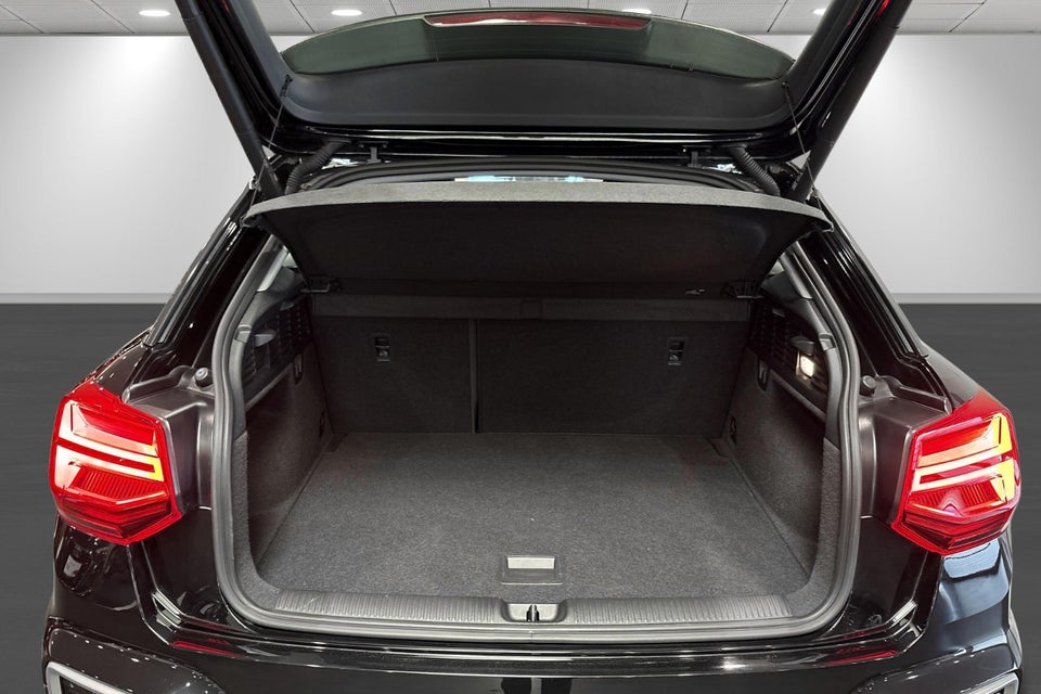 Audi Q2 35 TFSi Prestige S-tr. 5d