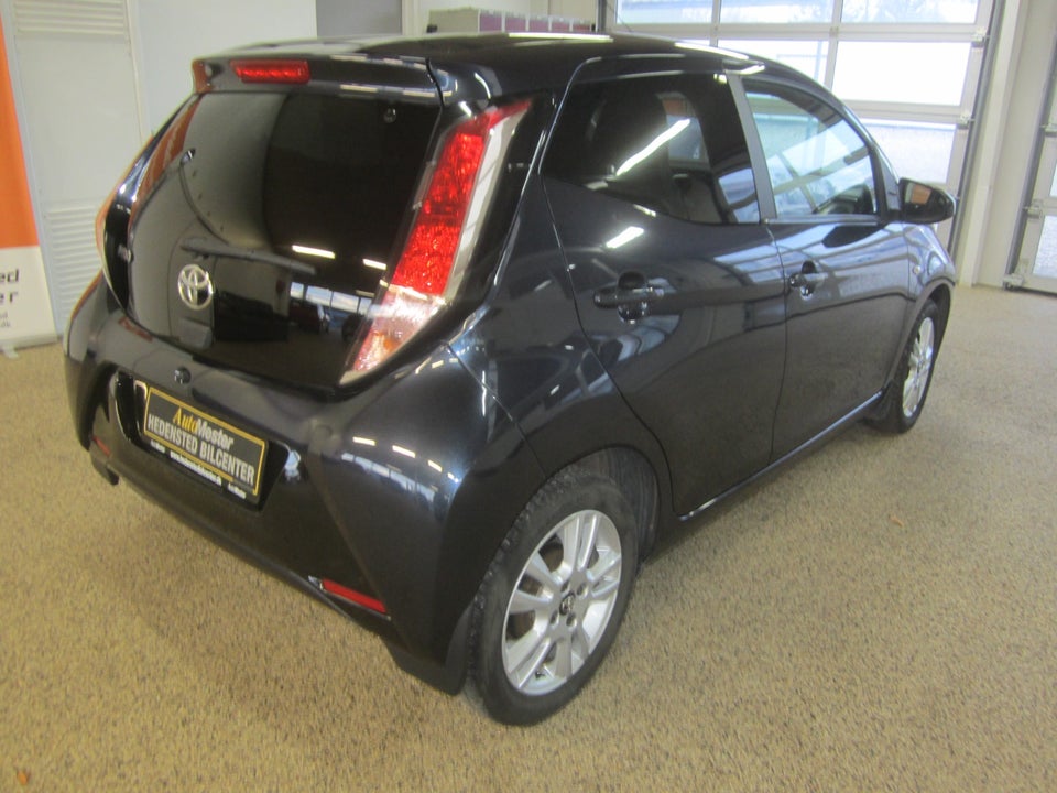 Toyota Aygo 1,0 VVT-i x-cellence x-shift 5d