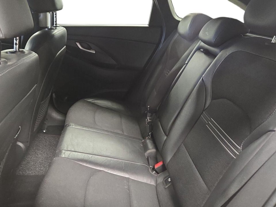 Hyundai i30 1,5 T-GDi mHEV Advanced DCT 5d
