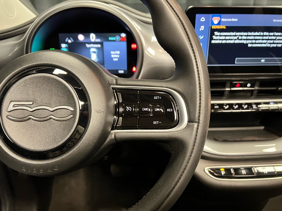 Fiat 500e 42 Icon Cabrio 2d