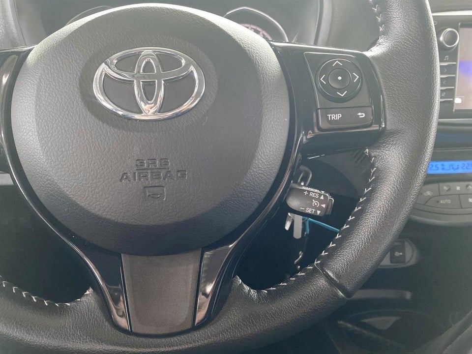 Toyota Yaris 1,5 Hybrid H3 Premium e-CVT 5d