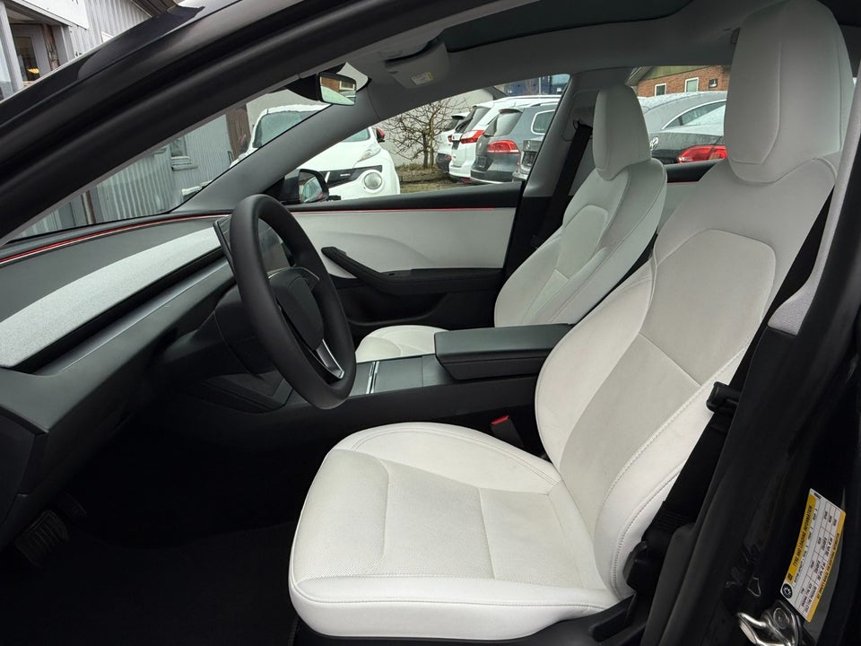 Tesla Model 3 Long Range AWD 4d