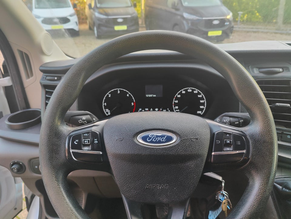 Ford Transit 350 L3 Chassis 2,0 TDCi 130 Db.Kab Ambiente RWD