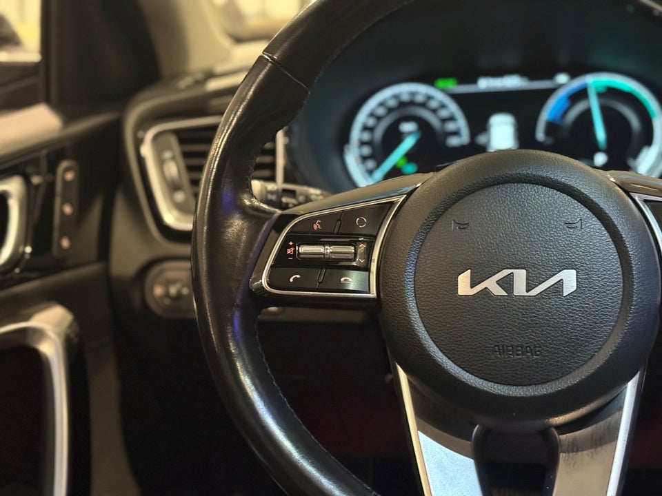 Kia XCeed 1,6 PHEV Prestige DCT 5d