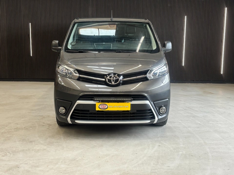 Toyota ProAce 2,0 D 144 Medium Master aut. 4d