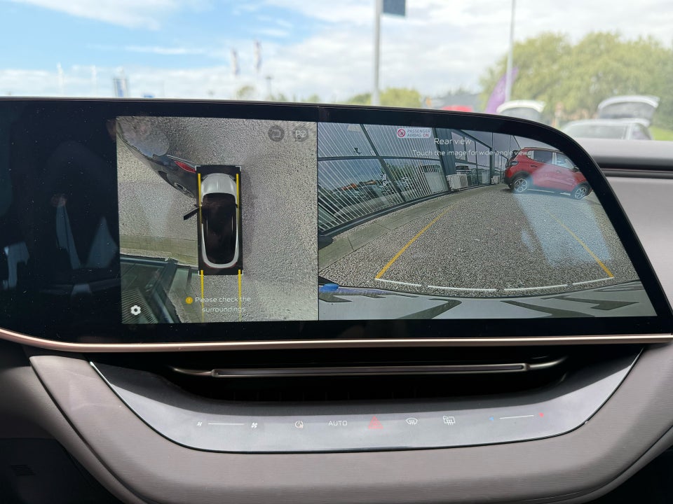 Hongqi EH7 111 Exclusive 4d