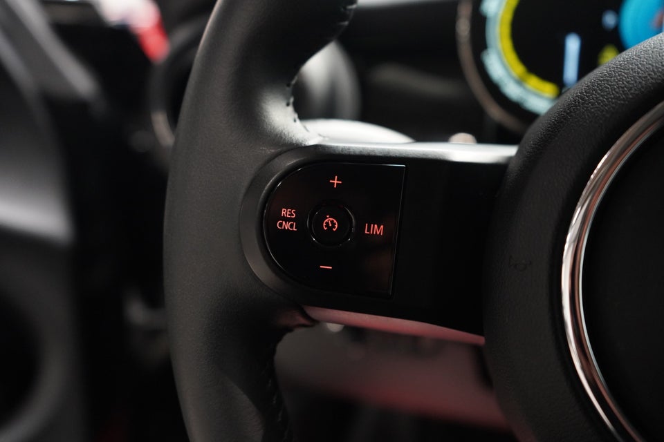 MINI Cooper SE Classic Trim 3d