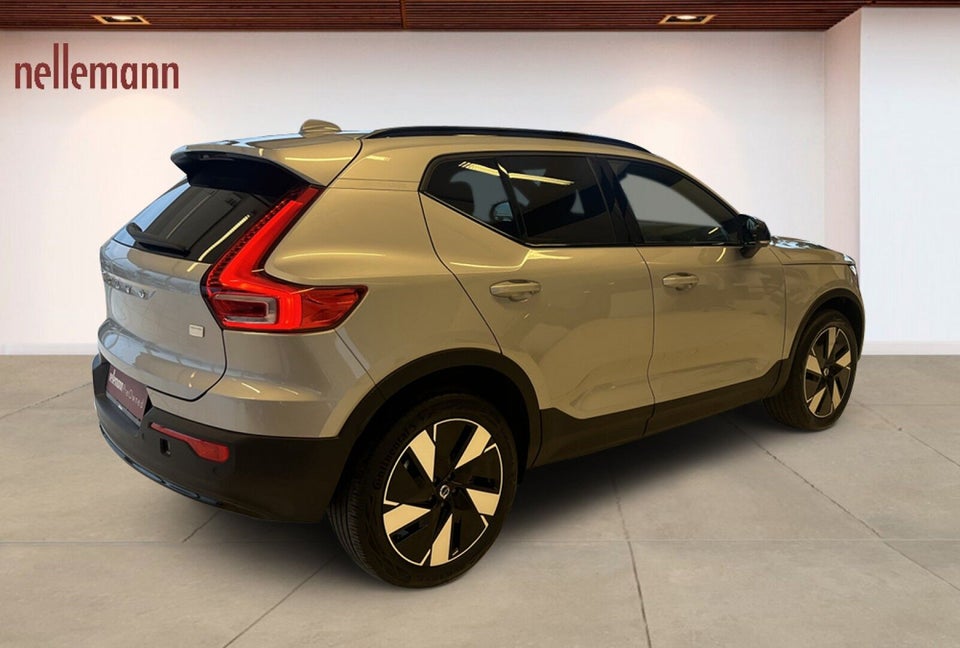 Volvo XC40 ReCharge Extended Range Plus 5d