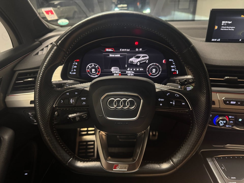 Audi Q7 3,0 TDi 272 S-line quattro Tiptr. 7prs 5d