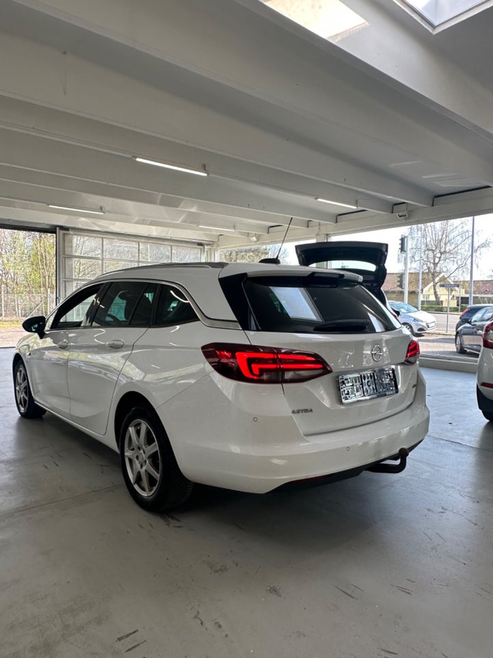 Opel Astra 1,6 CDTi 136 Innovation Sports Tourer 5d