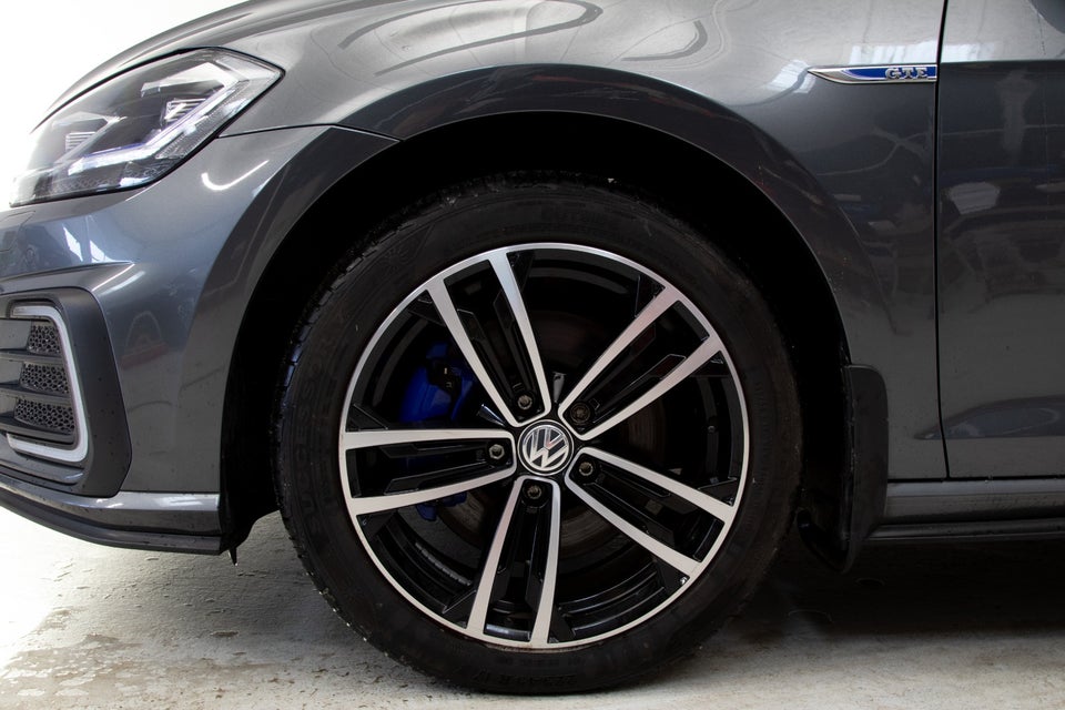 VW Golf VII 1,4 GTE DSG 5d