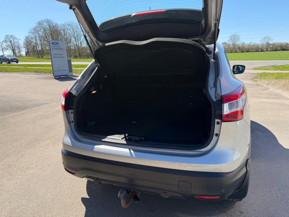 Nissan Qashqai 1,2 Dig-T 115 Acenta 5d