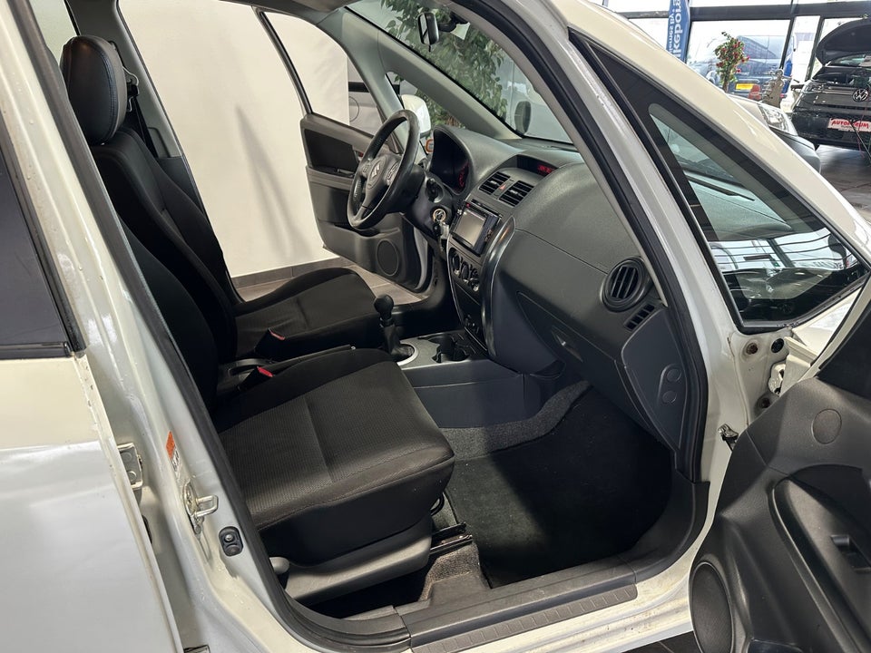 Suzuki SX4 1,6 GL-J 4d