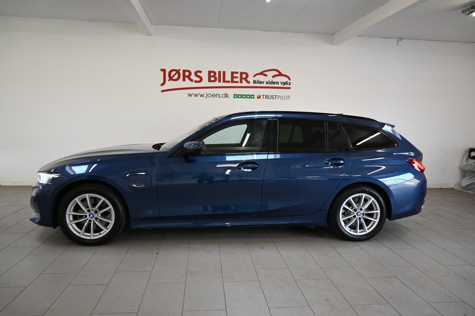 BMW 330e 2,0 Touring aut. 5d