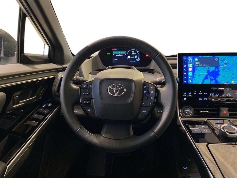 Toyota bZ4X Executive 5d