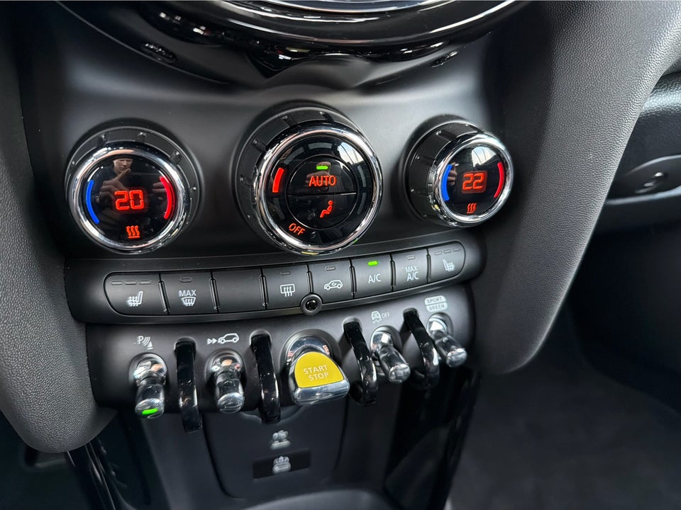 MINI Cooper SE Cabriolet 2d