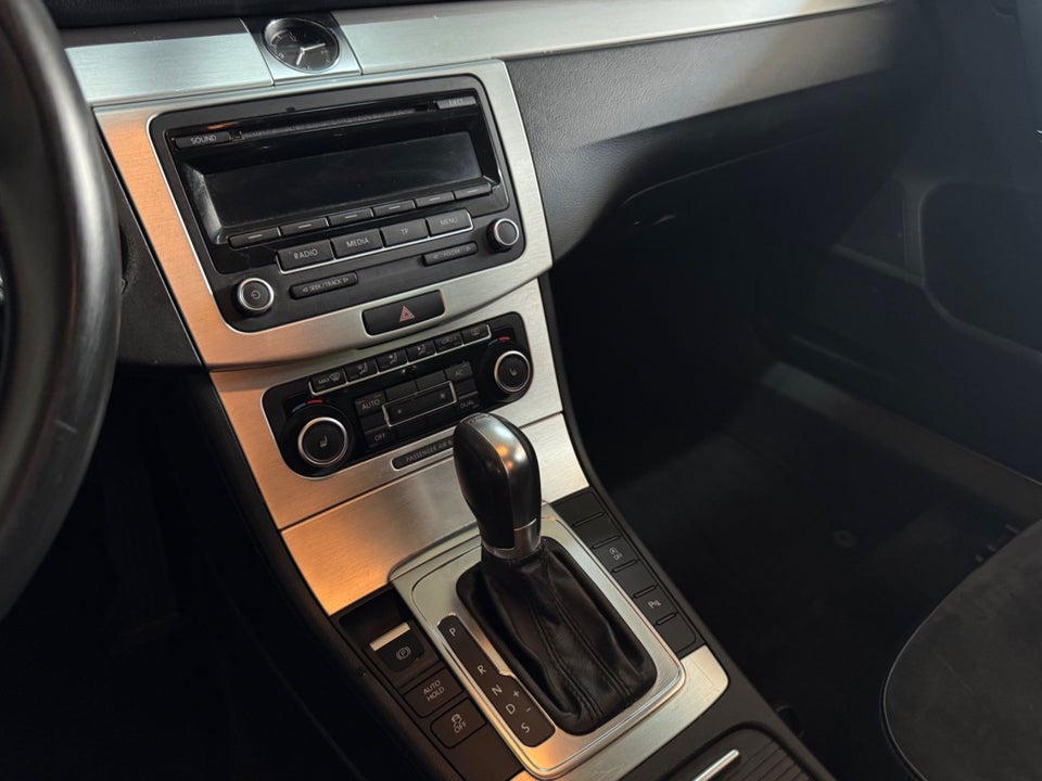 VW Passat 2,0 TDi 140 Comfortline Variant DSG BM 5d