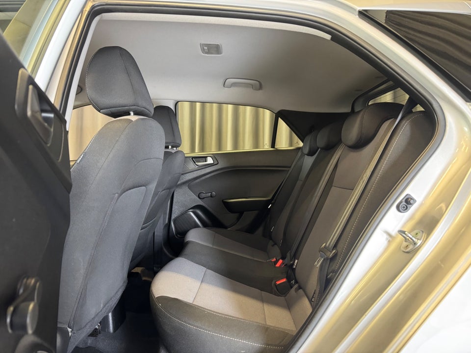 Hyundai i20 1,25 Life 5d